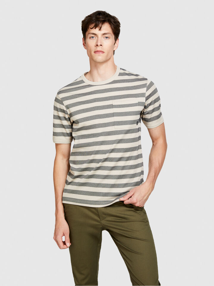 T-shirt with pocket - men's short sleeve t-shirts - Multi-color | Sisley image number 4